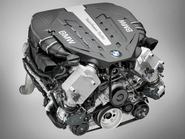 Jak wybrać najlepszy silnik do BMW 7 F01? Porównanie, zalety i wady każdej opcji Jak wybrać najlepszy silnik do BMW 7 F01? Porównanie, zalety i wady każdej opcji
