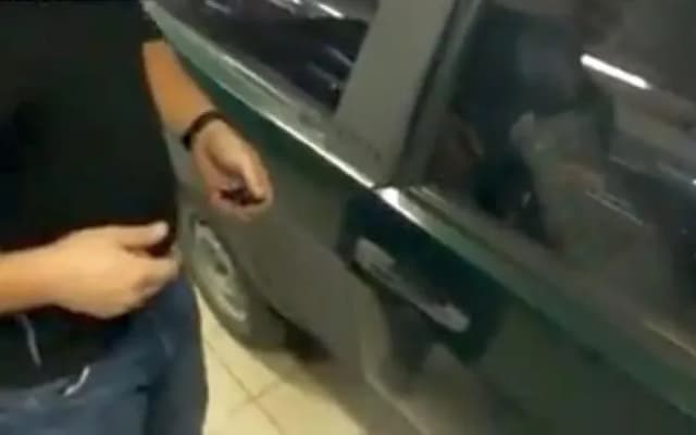 Jak otworzyć forda focusa bez kluczyka - skuteczne metody na awarię Jak otworzyć forda focusa bez kluczyka - skuteczne metody na awarię