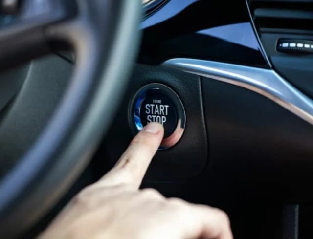 Jak odpalić auto bez kluczyka - proste metody i ich ryzyko Jak odpalić auto bez kluczyka - proste metody i ich ryzyko