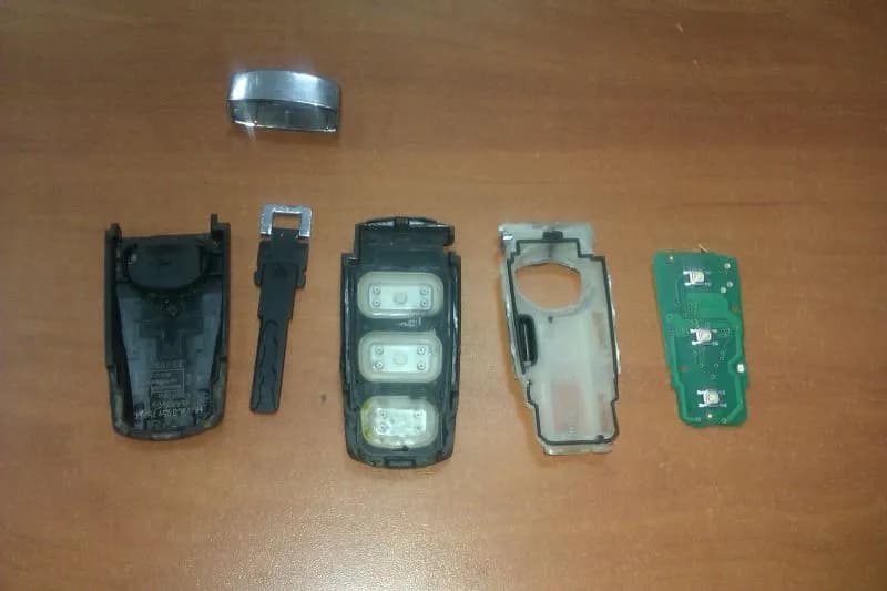 Jak otworzyć Passata B6 bez kluczyka - skuteczne metody i porady Jak otworzyć Passata B6 bez kluczyka - skuteczne metody i porady